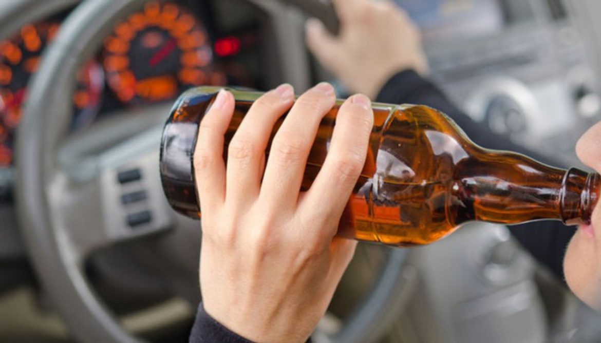 Uống rượu lái xe ô tô phạt bao nhiêu tiền?