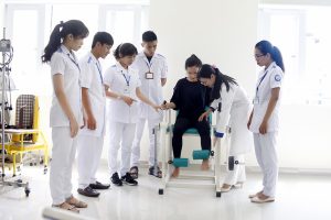 Nhiều trường Đại học và Cao đẳng trên cả nước hiện đào tạo ngành Phục hồi chức năng với đa dạng phương thức xét tuyển